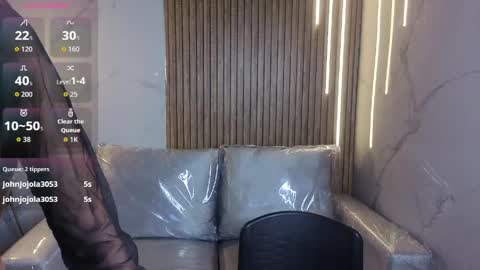perla_lovely online show from June 5, 12:00 pm