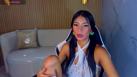 Snapshot of perla_moon_tx chatting on March 2, 12:34 pm perla_moon_tx online show from March 2, 12:34 pm