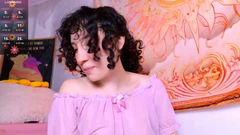 Snapshot of perla_slim chatting on May 8, 3:01 am Perla Jones online show from May 8, 3:01 am