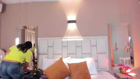 Snapshot of perlapreciosa chatting on March 1, 4:03 am PerlaPreciosa online show from March 1, 4:03 am