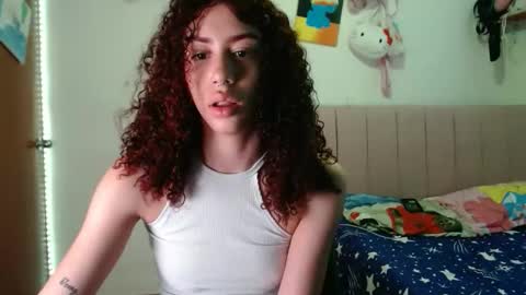 Snapshot of perlaweb_09 chatting on October 17, 12:36 am perlaweb_09 online show from October 17, 12:36 am