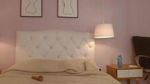 Snapshot of persefyre chatting on January 15, 11:37 am Persefone online show from January 15, 11:37 am