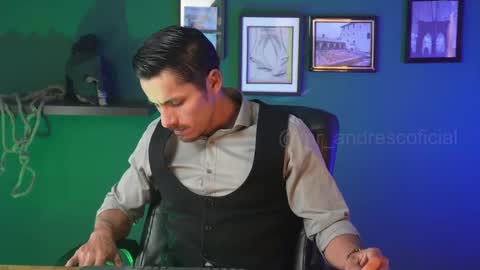 andres    online show from November 6, 5:25 pm