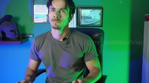 Snapshot of perseoo_88 chatting on February 19, 7:54 pm andres online show from February 19, 7:54 pm