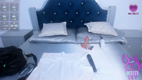 Snapshot of pervert_pantyhose chatting on January 18, 10:39 am Kimberly online show from January 18, 10:39 am