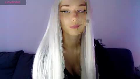 Snapshot of pervyblonde chatting on February 27, 10:59 am Isabella online show from February 27, 10:59 am