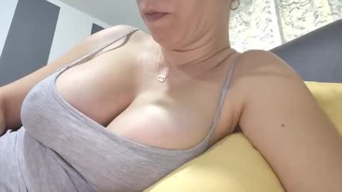 Lisa -  online show from March 28, 8:58 am