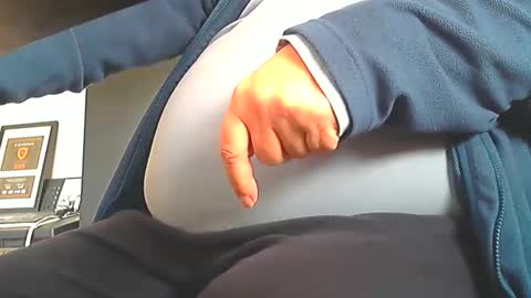 pete6661 online show from March 23, 7:56 am