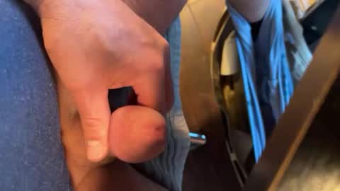 Rub It Out online show from April 3, 12:36 pm