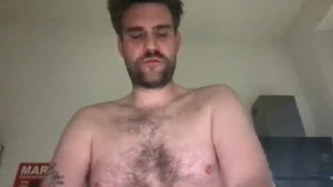 Snapshot of peteboy05 chatting on December 6, 6:59 am Pete online show from December 6, 6:59 am