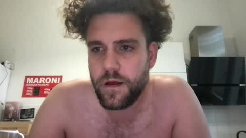 Snapshot of peteboy05864477 chatting on October 5, 1:53 pm peteboy05864477 online show from October 5, 1:53 pm