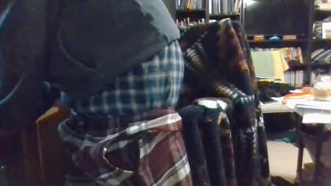 Snapshot of peter40770 chatting on February 19, 12:17 am peter40770 online show from February 19, 12:17 am