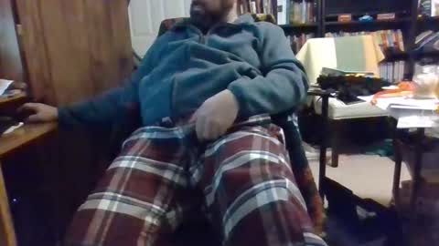 Snapshot of peter40770 chatting on February 20, 1:46 am peter40770 online show from February 20, 1:46 am