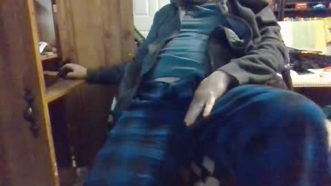 Snapshot of peter40770 chatting on February 26, 2:21 am peter40770 online show from February 26, 2:21 am