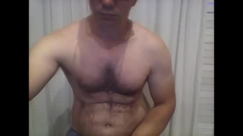 Snapshot of peter_7776 chatting on January 1, 9:07 am peter online show from January 1, 9:07 am