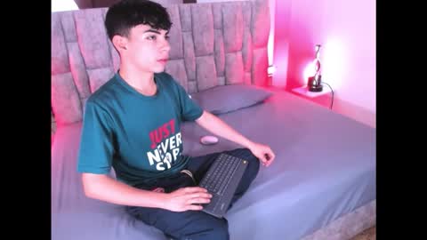 Peter online show from February 8, 6:00 pm