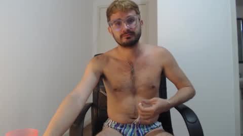 Snapshot of peter_x_annaud chatting on January 9, 3:12 pm FELIPE online show from January 9, 3:12 pm