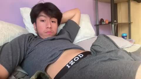 peterbernabe9705 online show from December 3, 10:52 pm