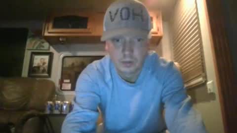 Snapshot of peterschwarz1981 chatting on December 15, 4:17 am peterschwarz1981 online show from December 15, 4:17 am