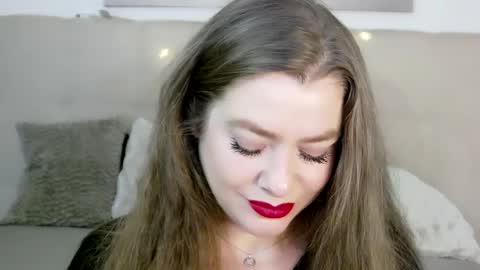 Peters Emily online show from December 12, 4:21 pm