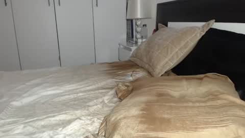 Snapshot of petite_danielle chatting on November 27, 8:55 pm petite_danielle online show from November 27, 8:55 pm