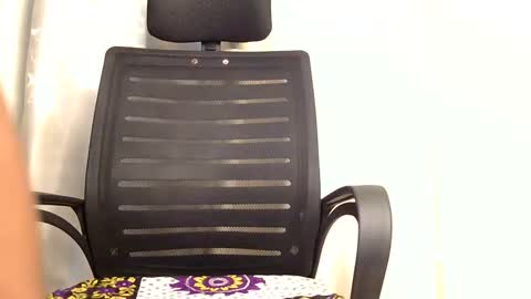 Snapshot of petite_freakette chatting on February 26, 5:56 pm Moon online show from February 26, 5:56 pm