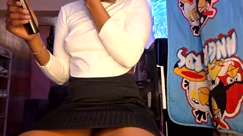 Petite loverr online show from July 6, 6:10 am