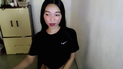 petite_mary69 online show from May 11, 2:45 pm