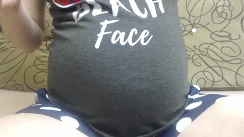 Snapshot of petite_red95 chatting on December 5, 1:06 pm cosmina online show from December 5, 1:06 pm