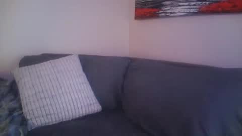 petite treat  online show from February 28, 6:47 am