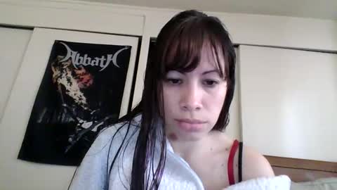 Snapshot of petitedoll30 chatting on December 16, 9:31 pm Petitedoll30 online show from December 16, 9:31 pm