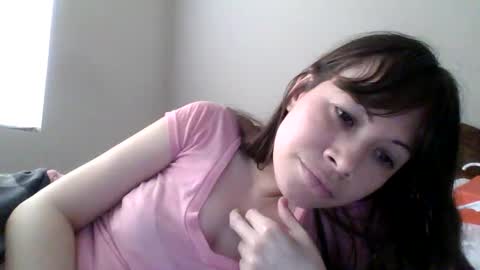 Snapshot of petitedoll30 chatting on October 9, 8:40 pm Petitedoll30 online show from October 9, 8:40 pm