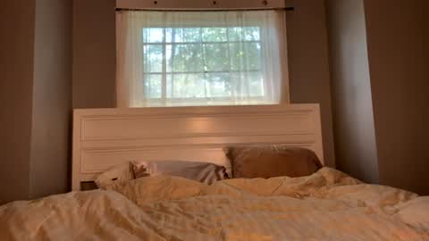 Bella online show from July 11, 10:33 pm
