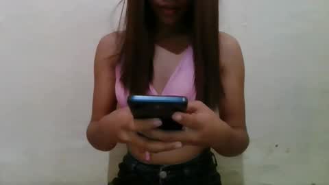 Snapshot of petitesexyasian chatting on March 14, 12:17 am petitesexyasian online show from March 14, 12:17 am