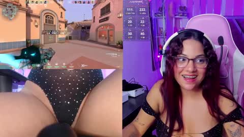 Snapshot of petitesofia_ chatting on January 12, 11:15 pm Sofia online show from January 12, 11:15 pm