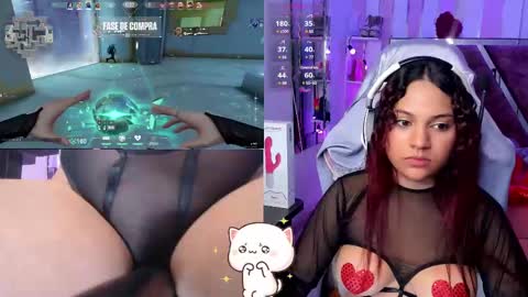 Snapshot of petitesofia_ chatting on February 14, 6:19 pm Sofia online show from February 14, 6:19 pm