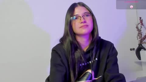 Sofa online show from December 18, 9:32 pm