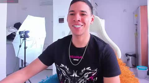 Snapshot of petter_coleman chatting on December 22, 7:11 pm Petter Coleman online show from December 22, 7:11 pm