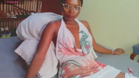 pettitemellany online show from January 20, 8:29 pm
