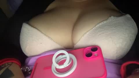 peular online show from March 3, 9:31 pm