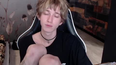 soren online show from March 18, 9:18 pm