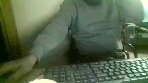 Snapshot of peyo873996 chatting on April 8, 8:53 pm peyo873996 online show from April 8, 8:53 pm