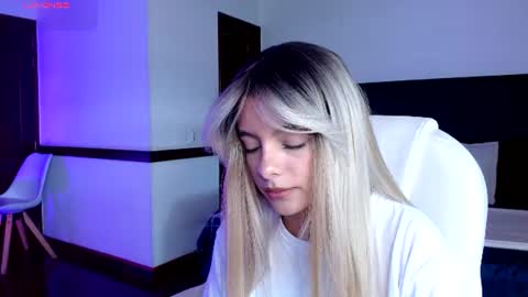Snapshot of peytongh_ chatting on June 22, 7:44 pm THG BABY online show from June 22, 7:44 pm