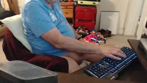 pghhorny2 online show from April 28, 8:03 pm