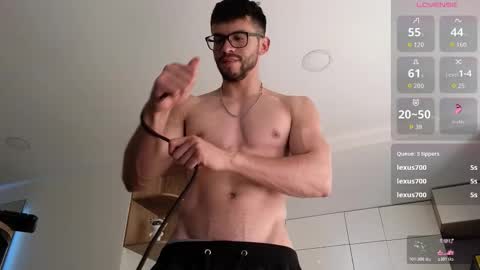 phantom_bigger1 online show from November 21, 1:21 pm