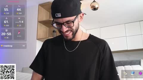 phantom_bigger1 online show from February 20, 5:13 pm