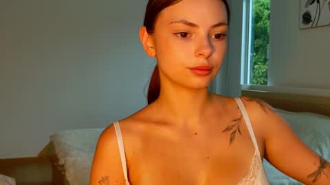 Alice online show from November 20, 11:48 pm