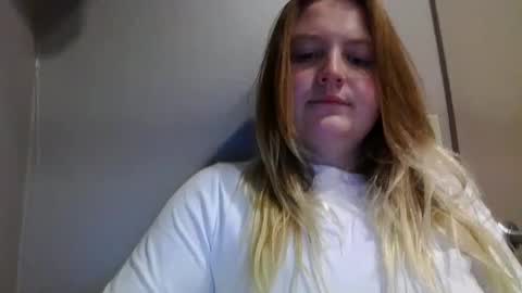 PhatAssBlond online show from December 8, 2:41 pm