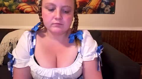 PhatAssBlond online show from September 29, 11:31 pm