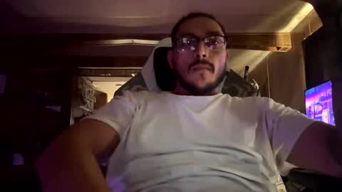 PHDaddy21 online show from April 5, 5:10 pm